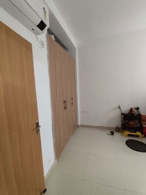 Room in 4 BHK Builder Floor at SS Linden, Sector 84 – for Rent