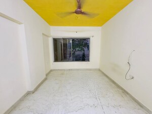 Room in 1 BHK Apartment at Dharmendra CHS, Borivali West – for Rent