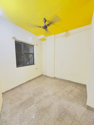 Room in 1 BHK Apartment at Dharmendra CHS, Borivali West – for Rent
