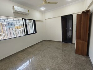 Room in 2 BHK Apartment at Lalani Velentine Apartment 1 Wing D, Malad East – for Rent