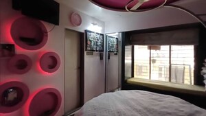 Bedroom in 5 BHK Apartment at Bholenath Mukti Apartments, Chembur – for Rent