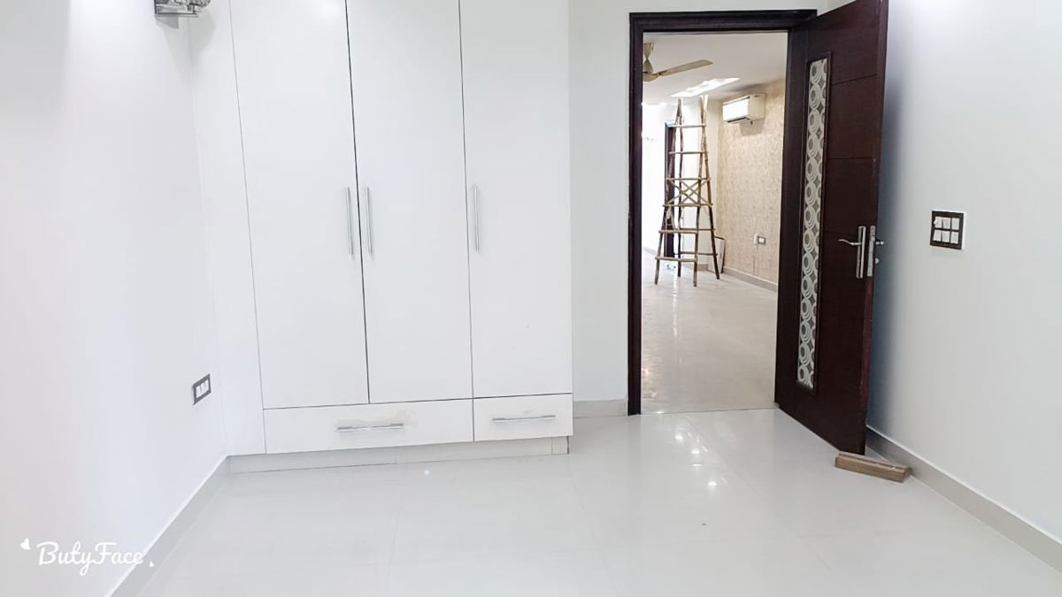 3.5 BHK + Servant Room 1877 Sq.Ft. Apartment in Unitech Fresco