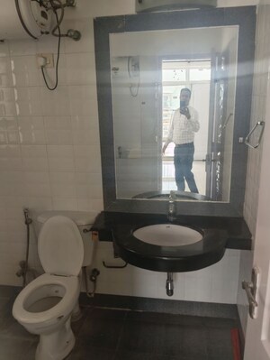 Bathroom in 3.5 BHK Apartment at Unitech Fresco, Sector 50 – for Sale