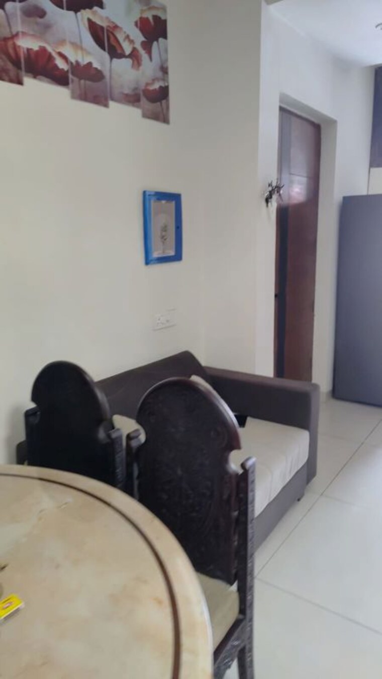Living Room, sunshine-enclave 3 Bedroom 1842 Sq.Ft. Apartment In Vip Road Zirakpur 10355723