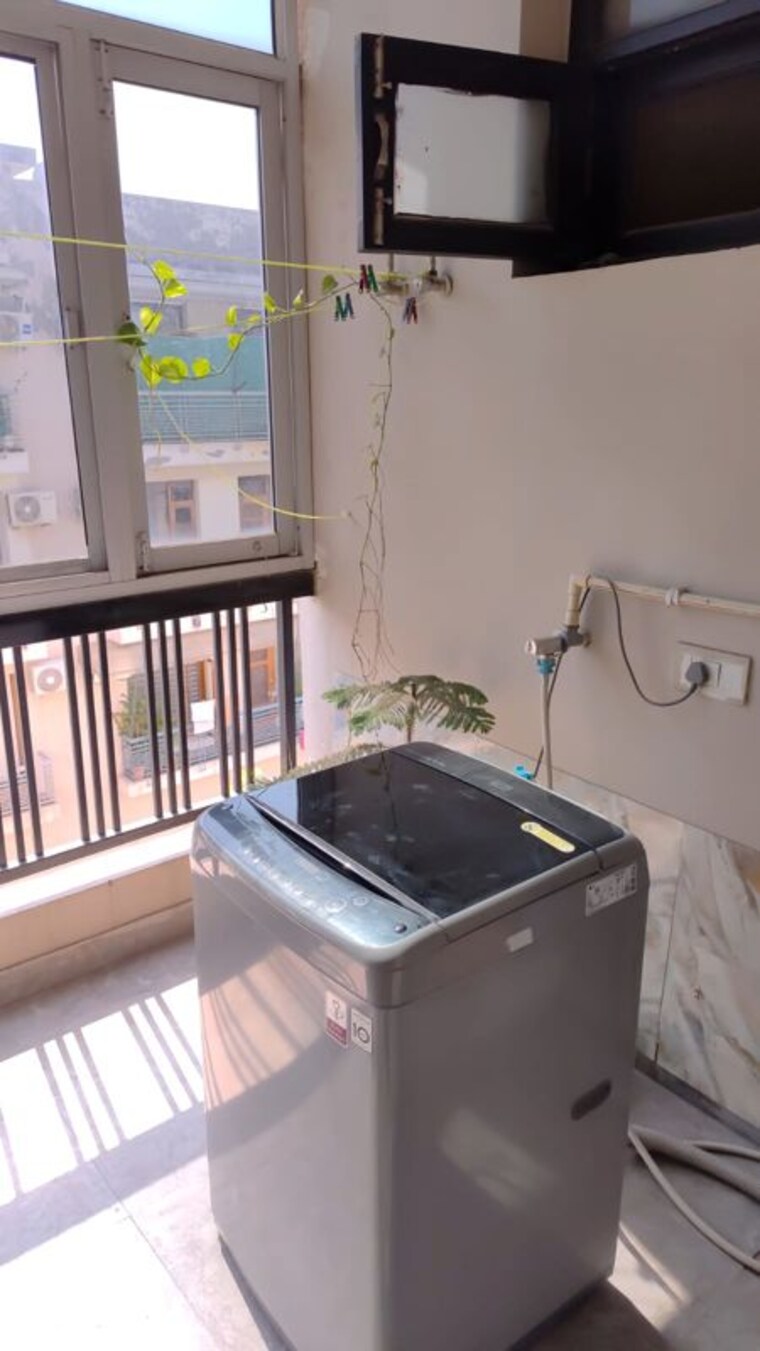 Kitchen, sunshine-enclave 3 Bedroom 1842 Sq.Ft. Apartment In Vip Road Zirakpur 10355723
