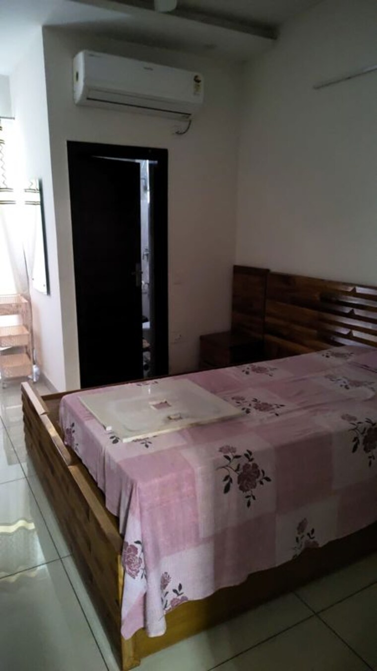 Bedroom, sunshine-enclave 3 Bedroom 1842 Sq.Ft. Apartment In Vip Road Zirakpur 10355723