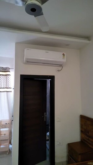 Building Lobby in 3 BHK Apartment at Sunshine Enclave, Vip Road – for Sale