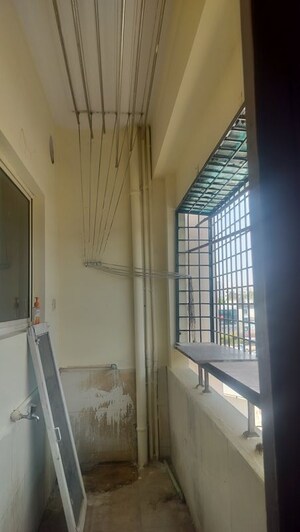 Bathroom in 3 BHK Apartment at Banjara Hills – for Rent