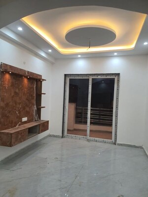 Living Room in 3 BHK Builder Floor at BPTP Centra One, Sector 61 – for Sale