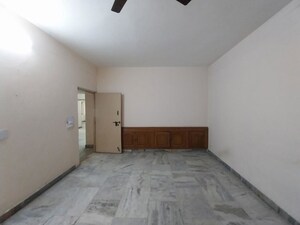 Room in 3 BHK Apartment at Somavarupa Towers, Somajiguda – for Sale