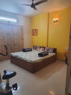 Bedroom in 2 BHK Apartment at Kubera Gulshan, Aundh – for Rent