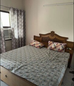 2 BHK Builder Floor For Rent in Sector 45