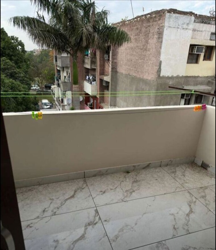 Balcony, sector 45 2 Bedroom 1000 Sq.Ft. Builder Floor In Sector 45 Chandigarh 10355879
