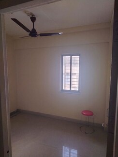 2 BHK + Extra Room Apartment For Rent in Phoolbagan
