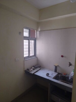 Room in 2 BHK Apartment at Phoolbagan – for Rent