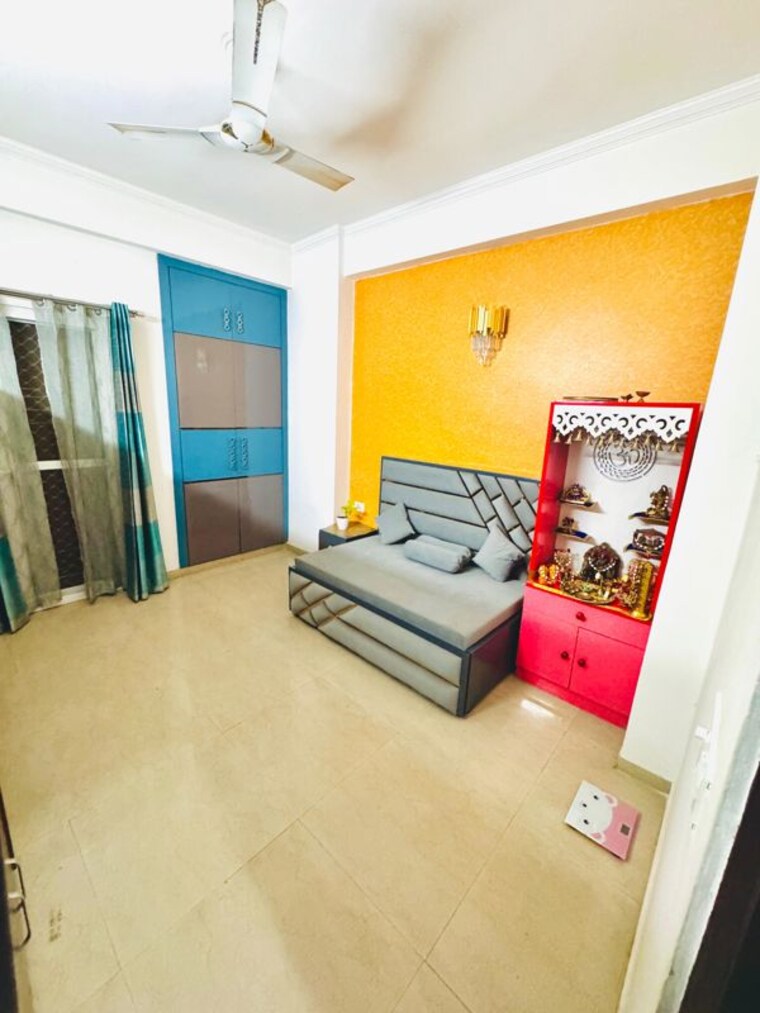 Living Room, gaur-city-2-14th-avenue 2 Bedroom 1040 Sq.Ft. Apartment In Sector 16c Greater Noida Greater Noida 10355888