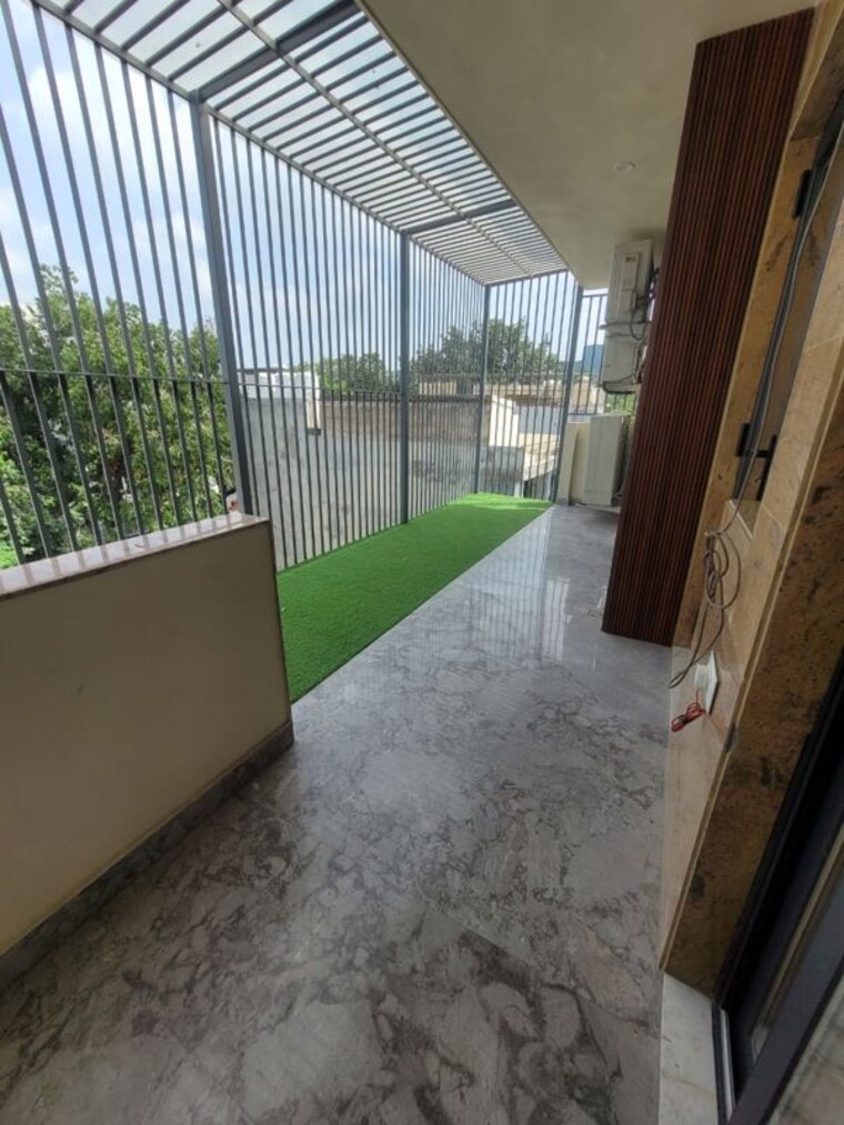 Balcony, ansal-sushant-lok-i 3 Bedroom 215 Sq.Yd. Builder Floor In Sector 43 Gurgaon 10355909