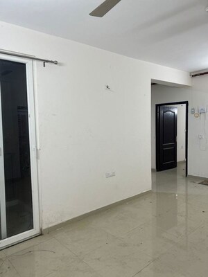 Room in 2 BHK Apartment at JNC The Park, Sector 16c Greater Noida – for Rent