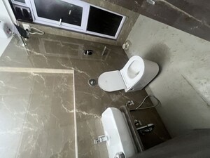 Furnished Amenities in 2 BHK Apartment at Borivali East – for Rent