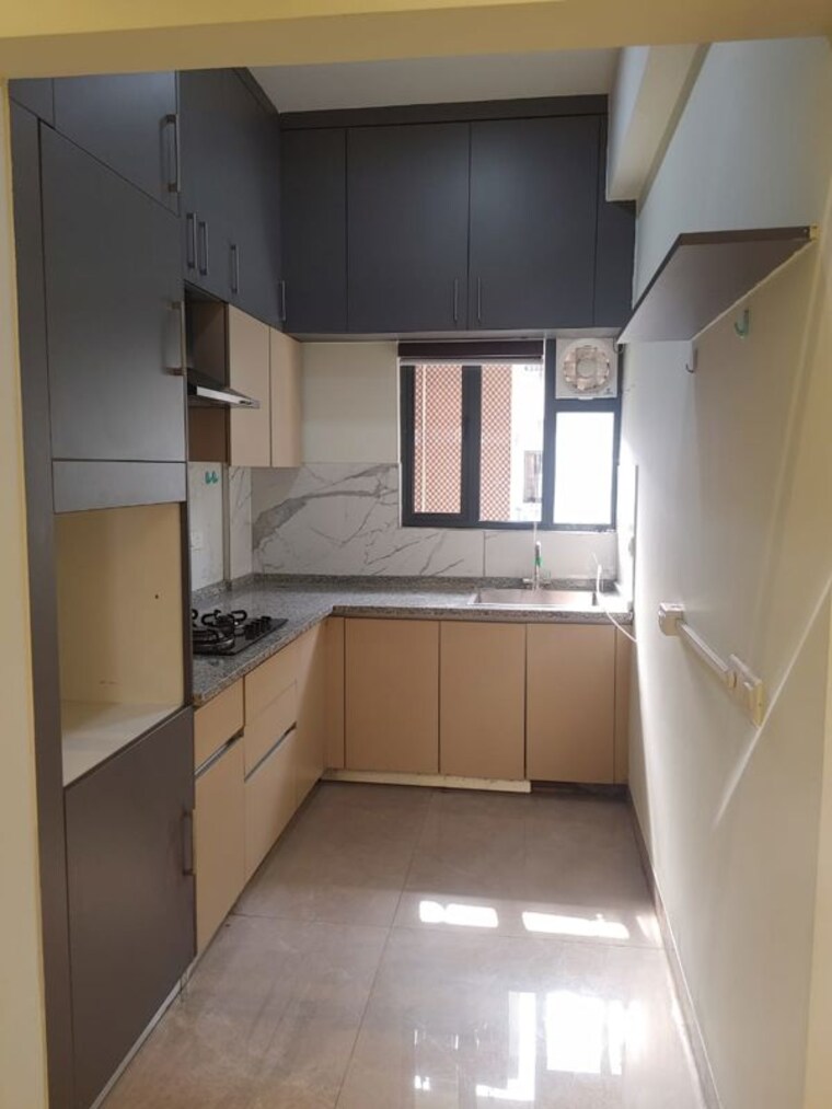 Kitchen, suncity-vatsal-valley 3 Bedroom 1430 Sq.Ft. Apartment In Gwal Pahari Gurgaon 10355902