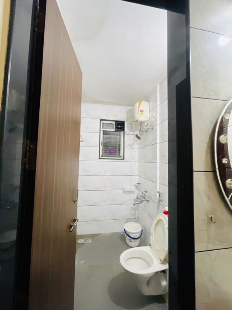 Bathroom, jhamtani-nandan-ace 3 Bedroom 1300 Sq.Ft. Apartment In Balewadi Pune 10355937