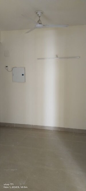 2 BHK Apartment For Rent in Shree Vardhman Mantra, Sector 67