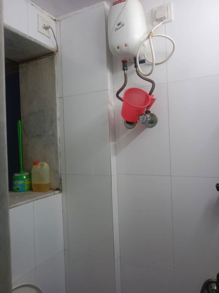 Bathroom, acme-aakansha-i 1 Bedroom 400 Sq.Ft. Apartment In Goregaon West Mumbai 10355935