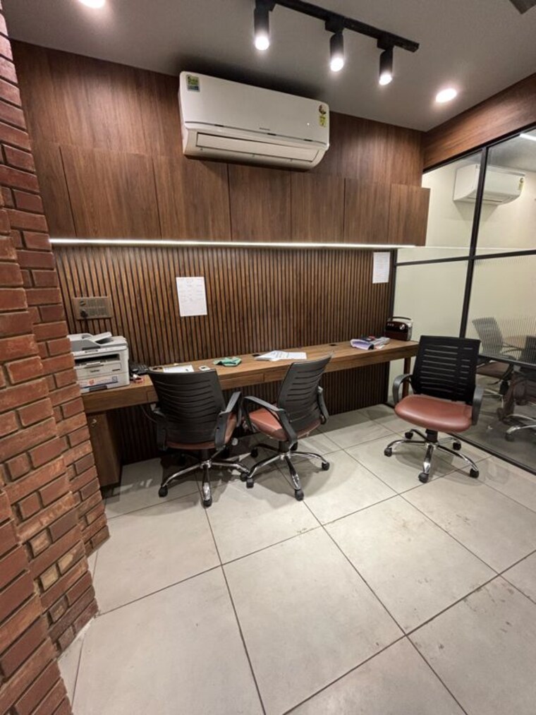 Team Area, science city Commercial Office Space 950 Sq.Ft. In Science City Ahmedabad 10355965