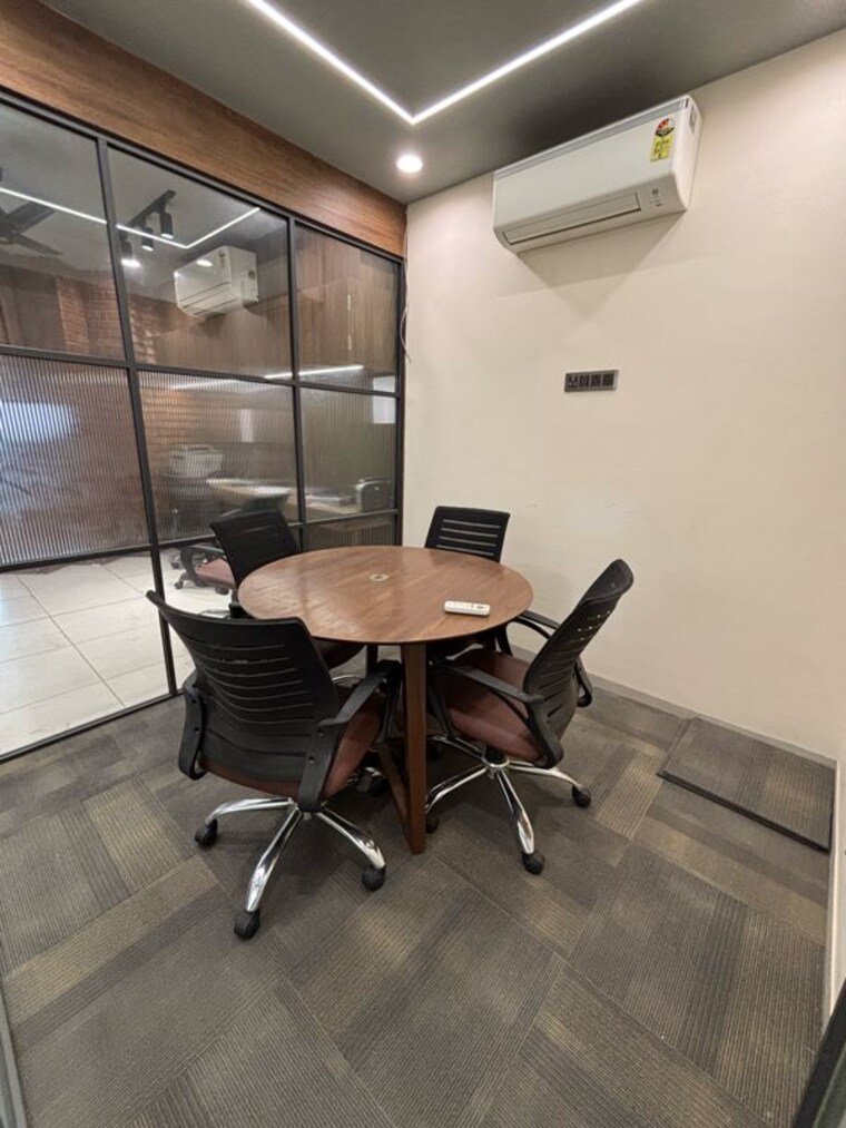 Gym, science city Commercial Office Space 950 Sq.Ft. In Science City Ahmedabad 10355965