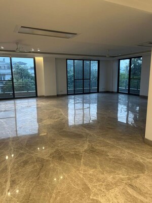 Room in 4 BHK Independent House at Vasant Vihar – for Sale