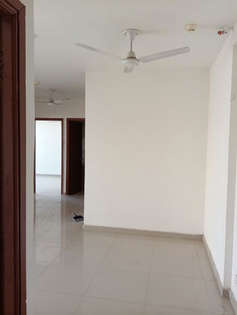 Room, mahagun-mywoods 2.5 Bedroom 1190 Sq.Ft. Apartment In Sector 16c Greater Noida Greater Noida 10355973