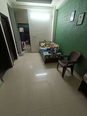 Team Area in 3 BHK Builder Floor at Vaishali Sector 6 – for Rent