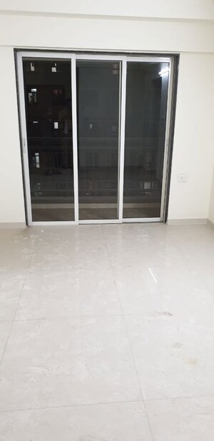 Room in 2 BHK Apartment at Godrej Prime, Chembur – for Rent