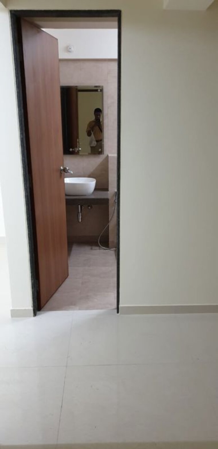 Bathroom, godrej-prime 2 Bedroom 650 Sq.Ft. Apartment In Chembur Mumbai 10355896