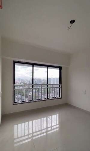 Room in 2 BHK Apartment at Crystal Armus, Chembur – for Rent