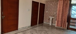 Room in 2 BHK Builder Floor at Laxman Chowk – for Rent