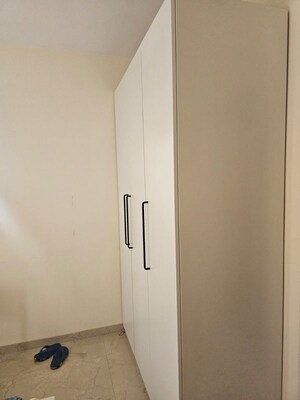 Bedroom in 3.5 BHK Apartment at Sidhivinayak Apurva Heights, Chembur – for Rent