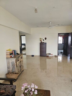 Hall in 3.5 BHK Apartment at Sidhivinayak Apurva Heights, Chembur – for Rent