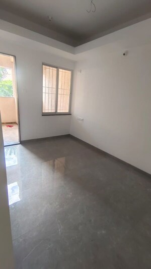 Room in 2 BHK Apartment at Viraj Sequoia, Aundh – for Rent
