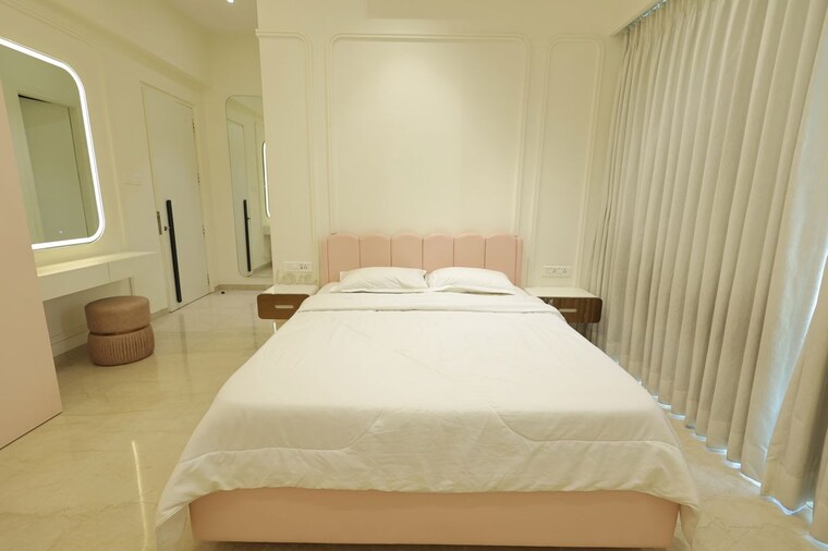 Bedroom, windsor-grande-residences 4 Bedroom 3000 Sq.Ft. Apartment In Andheri West Mumbai 10356040