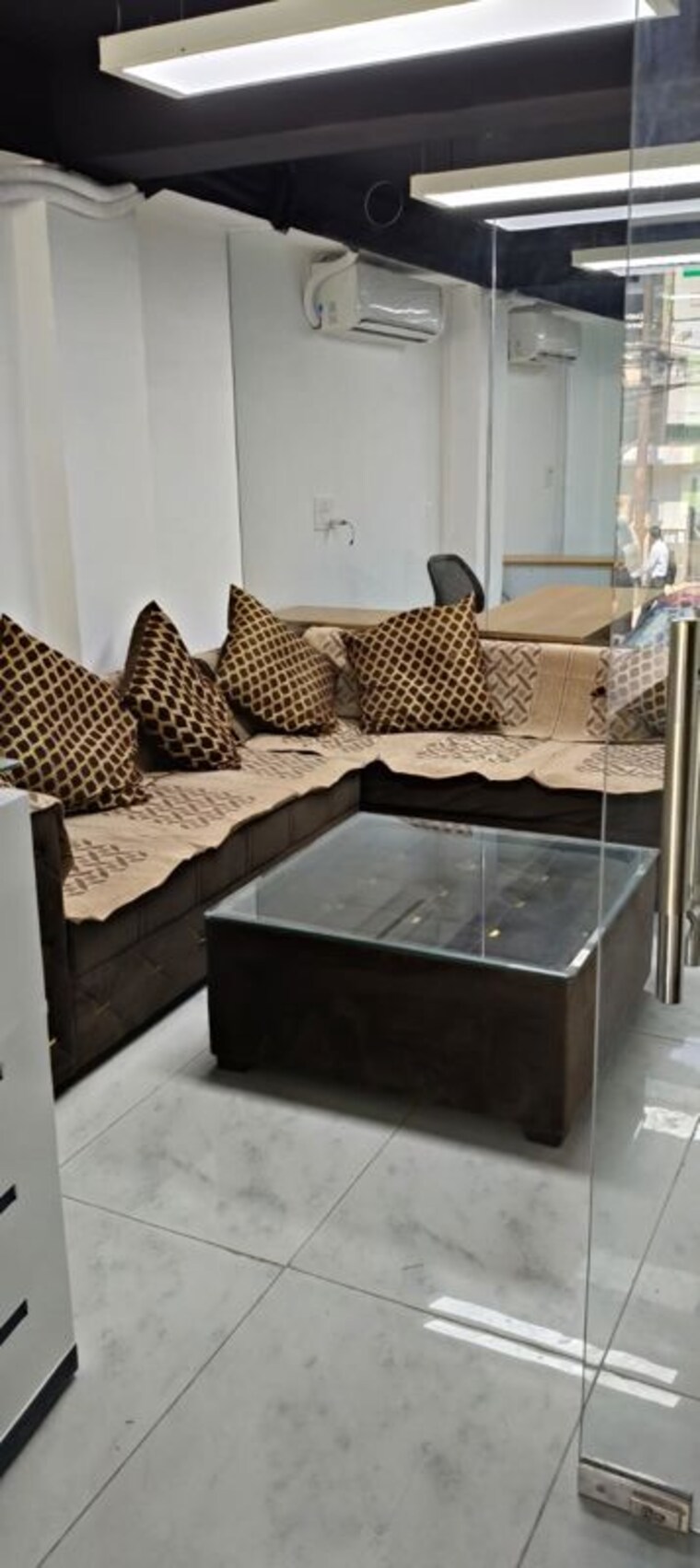 Team Area, sector 63 Commercial Office Space 1000 Sq.Ft. In Sector 63 Noida 10356041