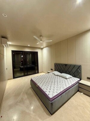 Bedroom in 3 BHK Apartment at Saket – for Rent