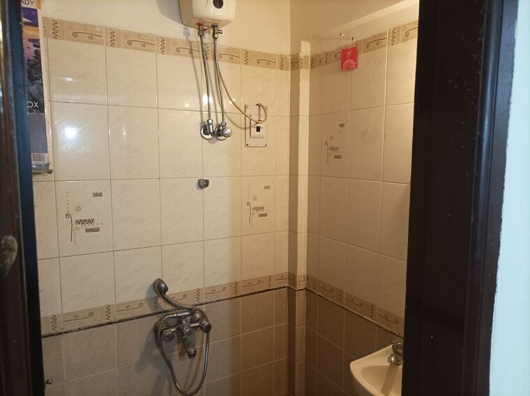 Bathroom, rutu-estate 2 Bedroom 910 Sq.Ft. Apartment In Brahmand Thane 10356046