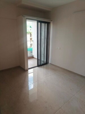 Room in 2 BHK Apartment at Vilas Javdekar Yashwin Enchante, Kharadi – for Rent