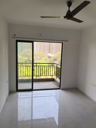 2 BHK + Extra Room 890 Sq.Ft. Apartment in Runwal Gardens