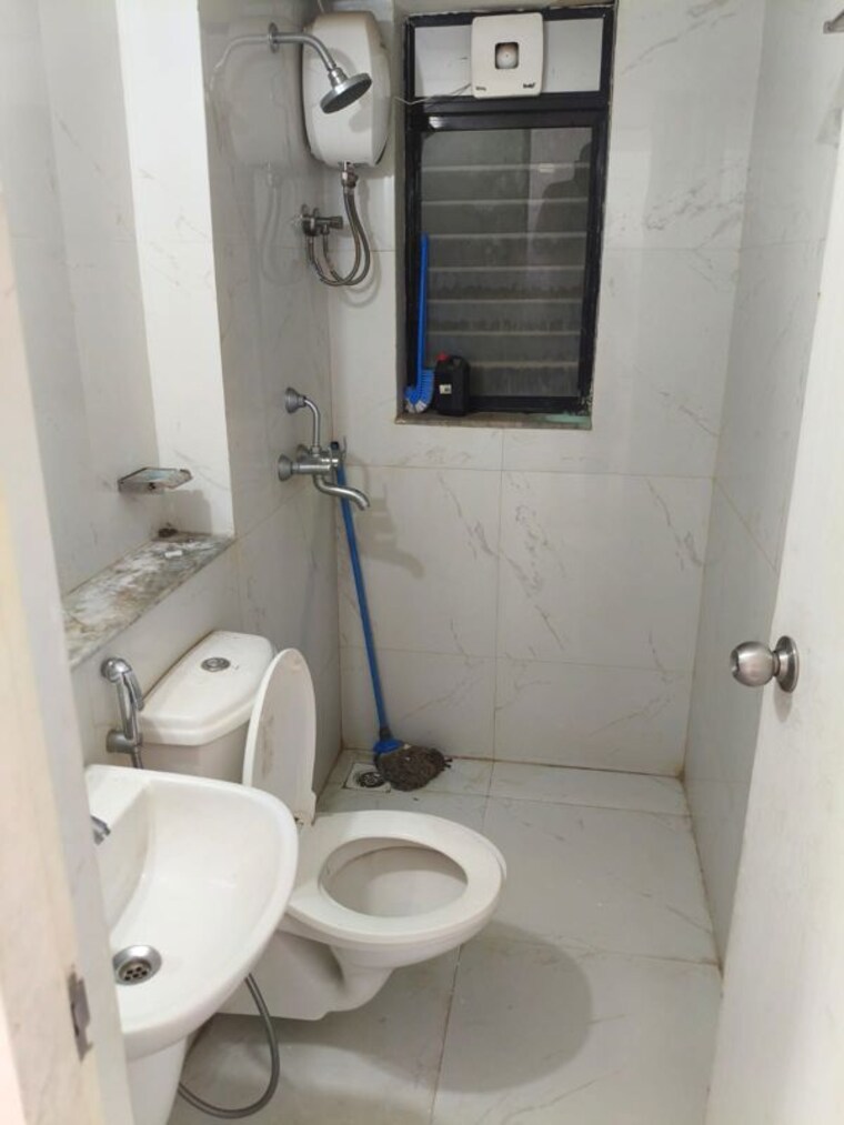 Bathroom, runwal-gardens 2 Bedroom 890 Sq.Ft. Apartment In Dombivli East Thane 10356075