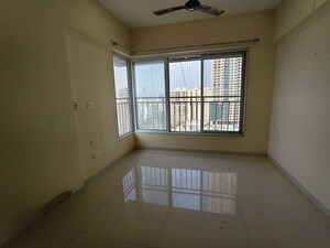 Room in 2 BHK Apartment at Dhoot Sky Residency New Sonali CHSL, Malad West – for Rent