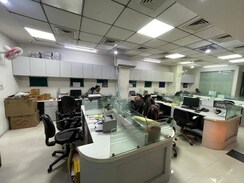 Office Space For Rent in Sector 63