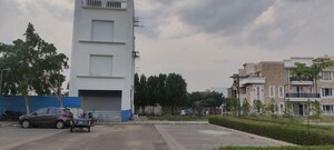 Showroom – Exterior View View at DLF Hyde Park, South Mullanpur - for Sale