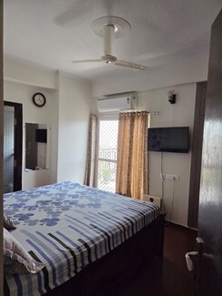 2.5 BHK Apartment For Sale in Amrapali Tropical Garden